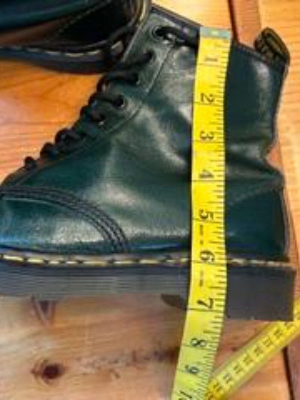 Dr. Marten Original green 8 eyelet 1460 Air Wair w/bouncing soles boot - Picture 6 of 16